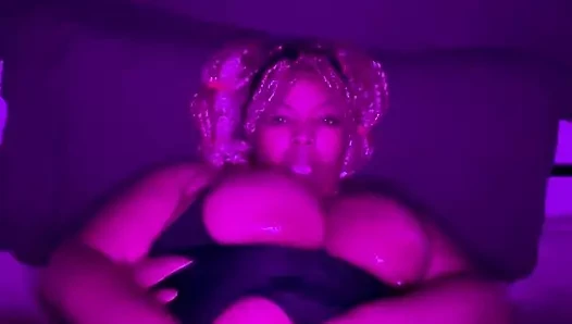 Rueu2019s Seduction! Oil and Wetness