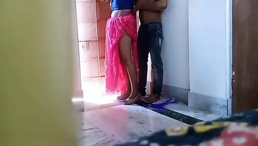 On the Day of Holi, I Changed the Color of the Pussy of the Neighbor Bhabhi with Color