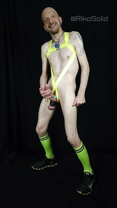 Riko Enjoying A Nice Wanking and Ball Stretching Session
