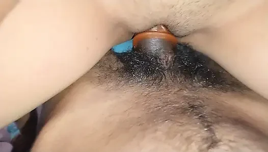 My younger stepsister put coconut oil in a silicone condom and sat on my horse-like thick cock, then I fucked fiercely.