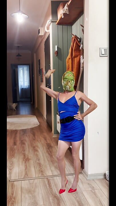 O vestido de Natal da minha madrasta muito curto é muito sexy.