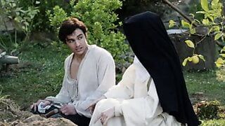 Dave Franco heeft seks met nonnen (2017)