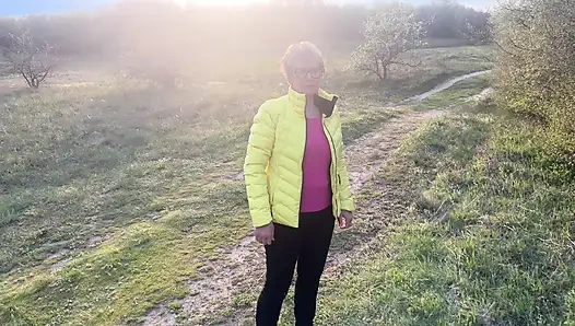 Die Anal-oma im freien!!