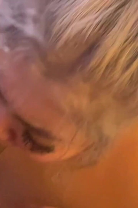 برادي وإيندي يتشاركان نائب الرئيس الوجه