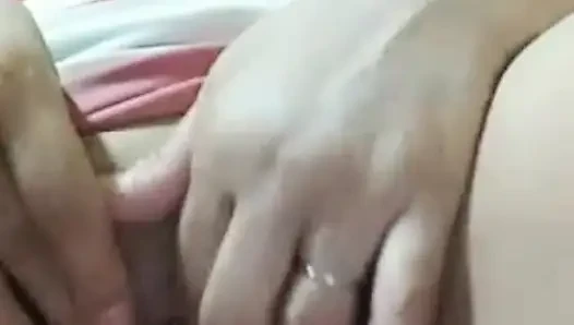 Kami membuat panggilan seks video untuk kesenangan.