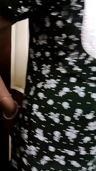Desi Tamil Exotic Wife Renu Video Call Nude Tease Milk Boobs Hairy Pussy Big Ass for London Lover! Indianhotwifex