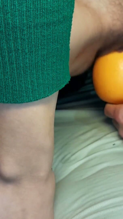 Giant Orange In | Clip 1