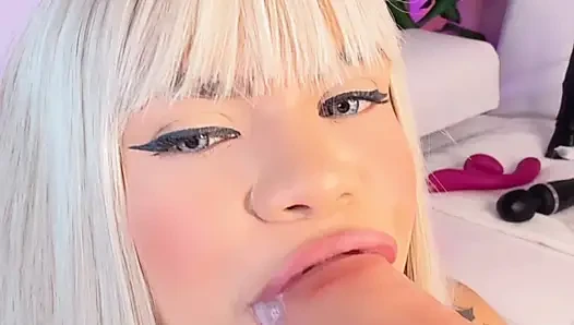 sloppy blowjob with lots of saliva, deep throat in POV