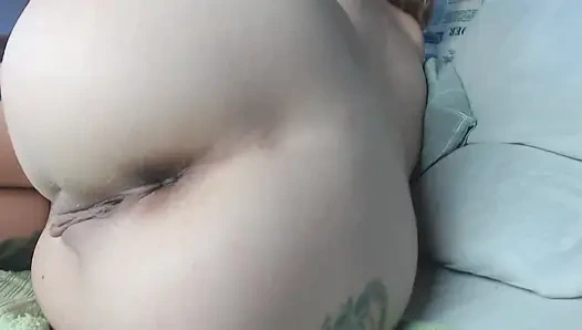 Mein dicker arsch neckt und fingert