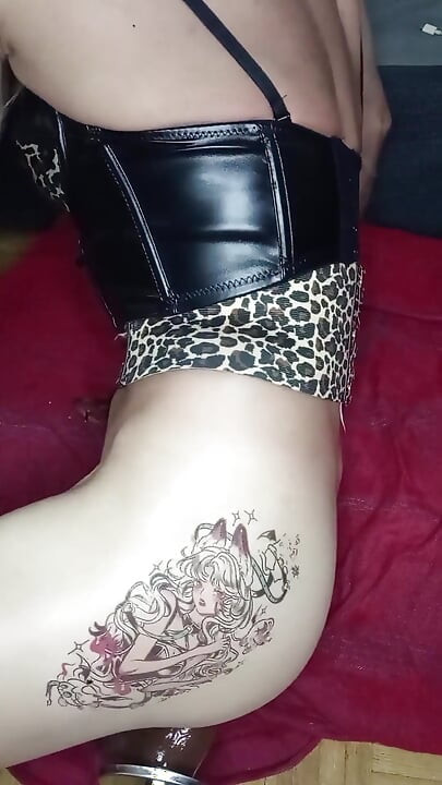 Penelope Crossdresser seks mašina