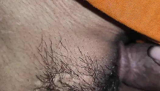 Üvey erkek kardeş ve üvey kız kardeşinin gecesinin güzel anları
