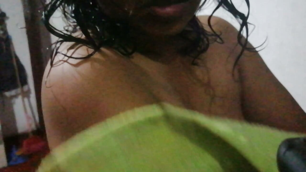 Towel desi starts to fuck OMG