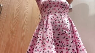 Extreme blowjob in the changing room