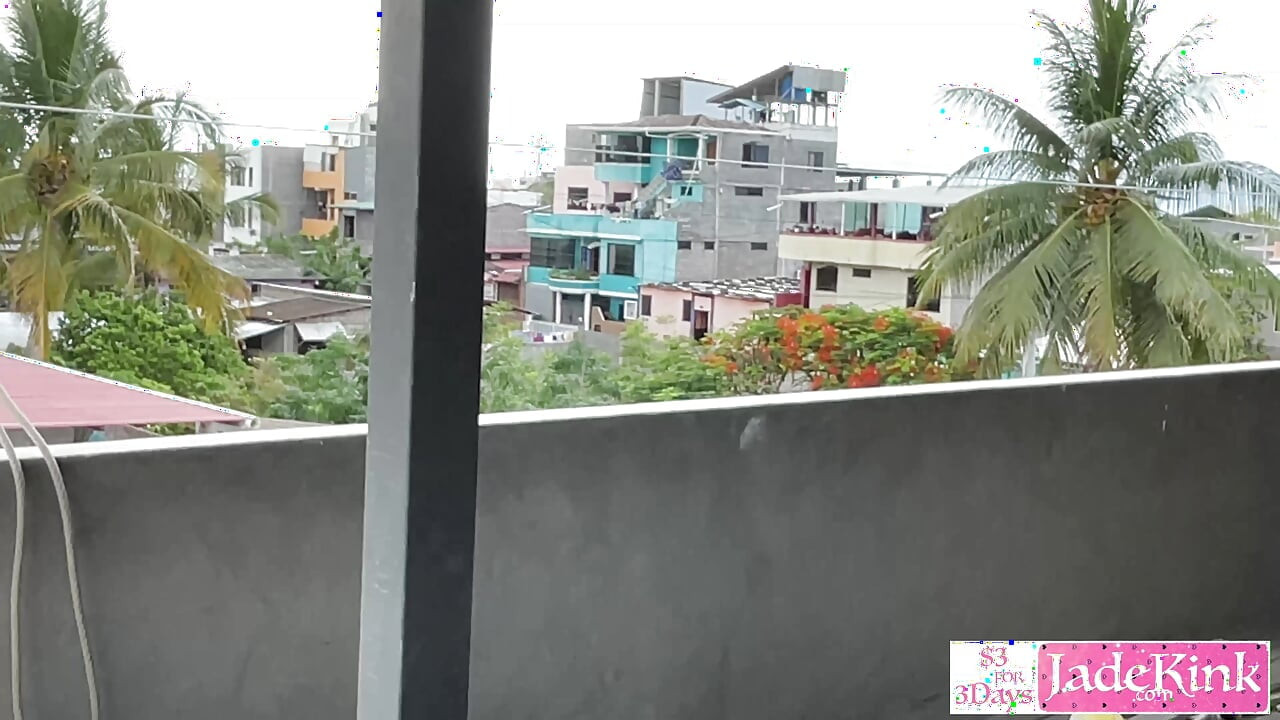 Amateur couple fucking outdoor in a construction site PUBLIC SEX