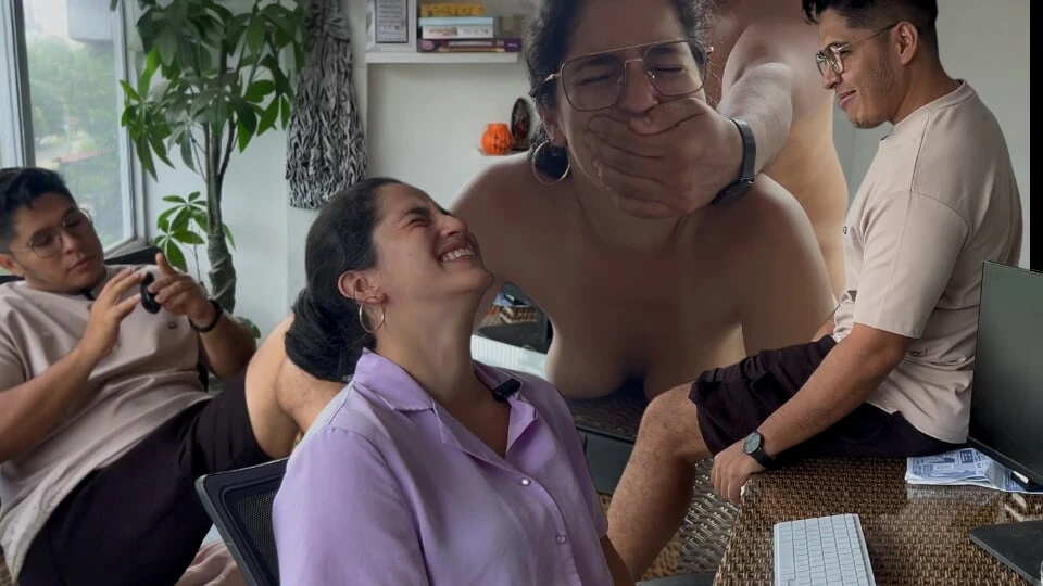 Seks di kantor dengan istri sekretarisku, dia padaku!