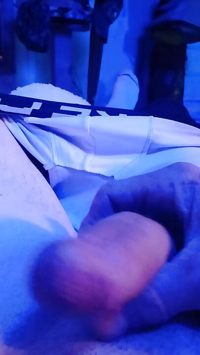 เล่นเสียวกับมัน