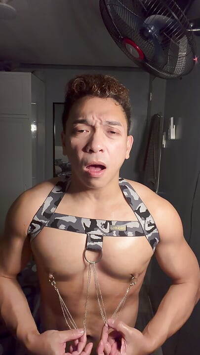 BDSM Pinoy Muscle Twink Nipple Play Cumshot
