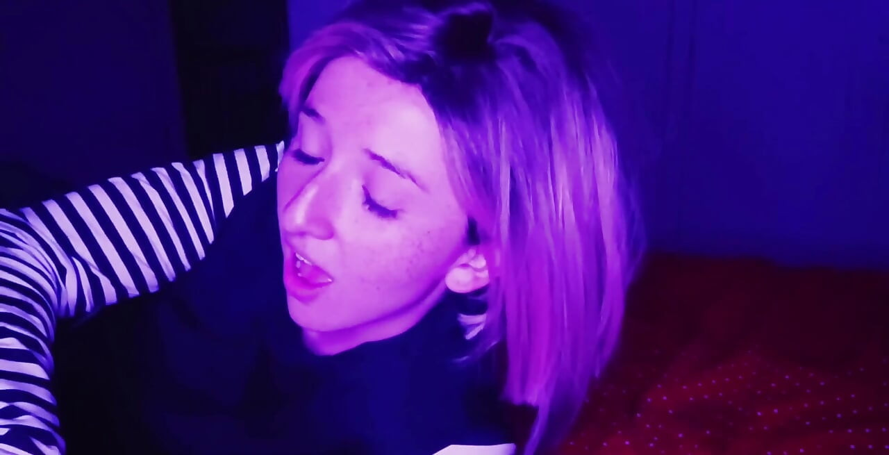 Passionate Sex with a Tinder Date