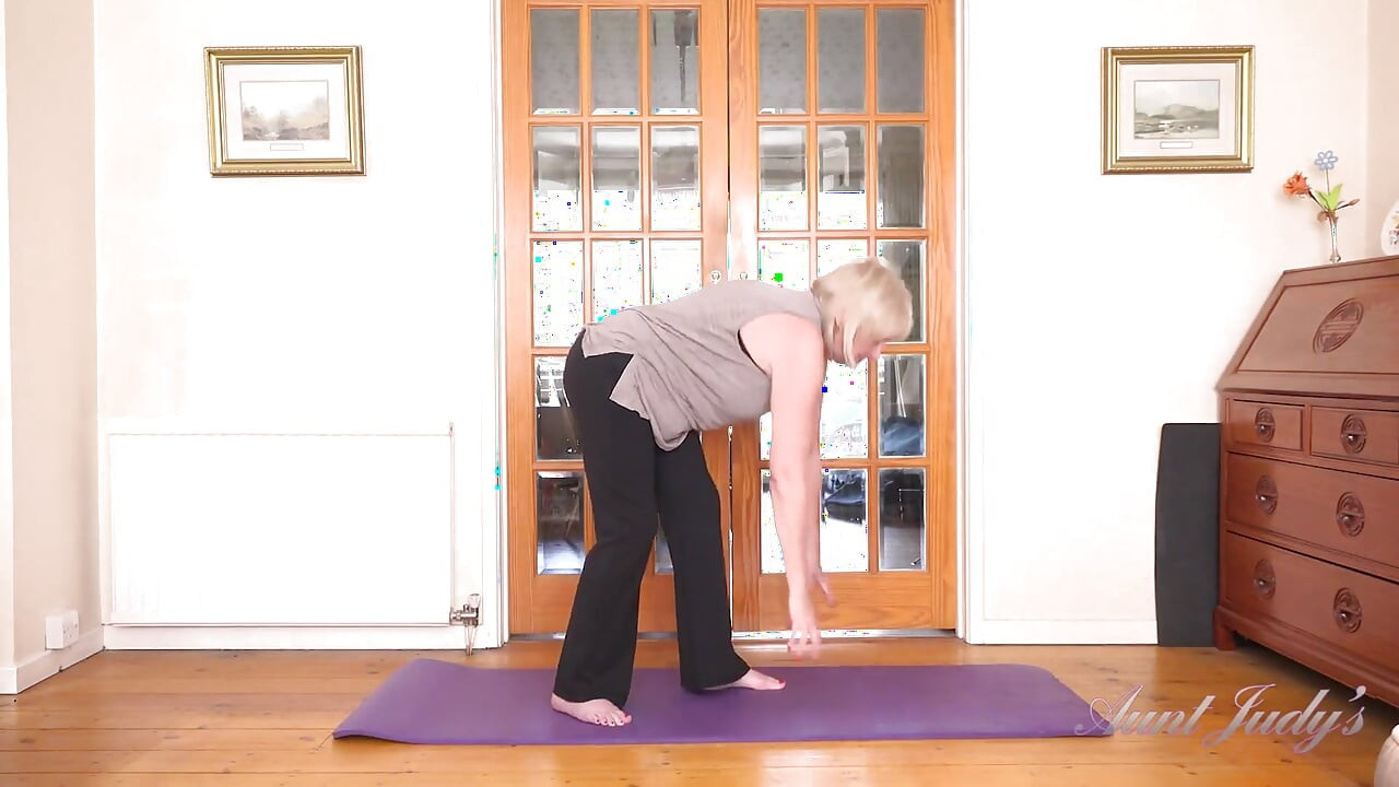 Auntjudys - Busty Mature MILF Mrs. Amy - Naughty Yoga Workout