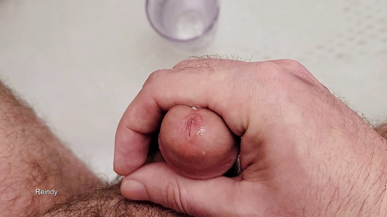 Epic Cum and Piss Fountains From My Pee Hole.