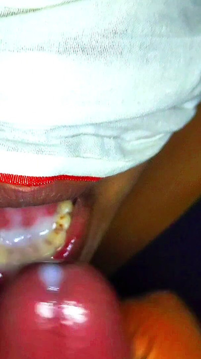 Bhabhi gave blowjob, took cum in mouth and swallowed it. | Clip 2