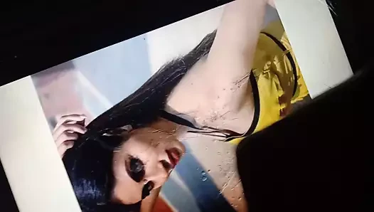 Mouni roy boşalıyor
