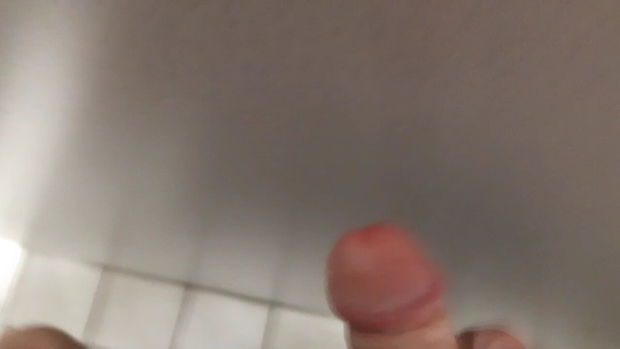 Horny at work and in the toilet squirted on the wall