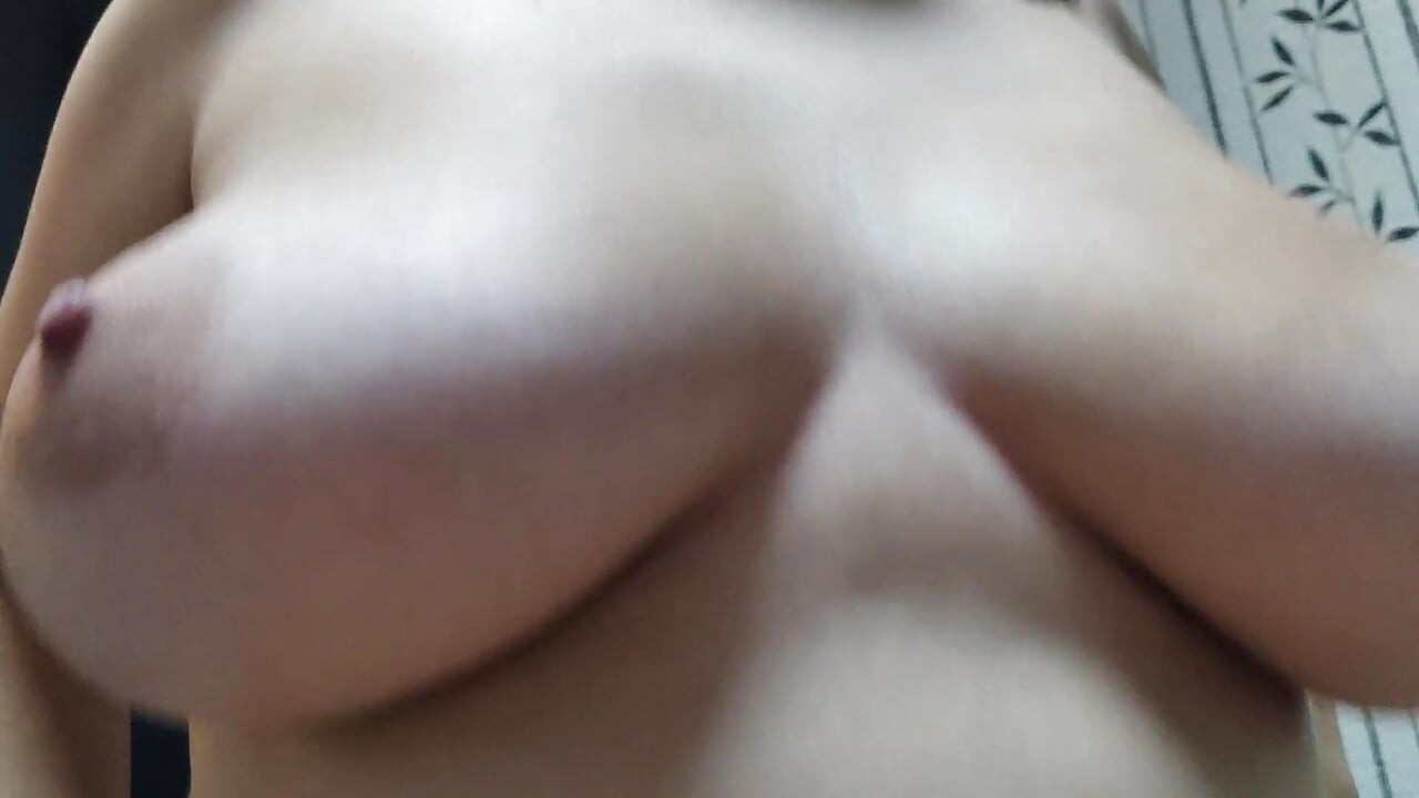 Tinder Teen with Big Tits Wanted to Fuck Me so Much That I Couldn't Refuse Her. She Made Me Cum in 5