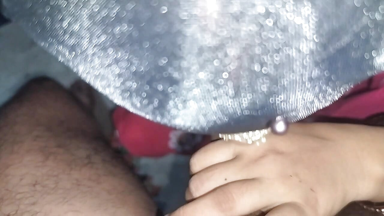 Indian Bhabhi Ko Maza Diya