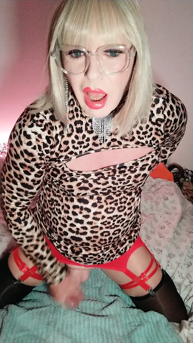 Crossdress Stockings and Heels