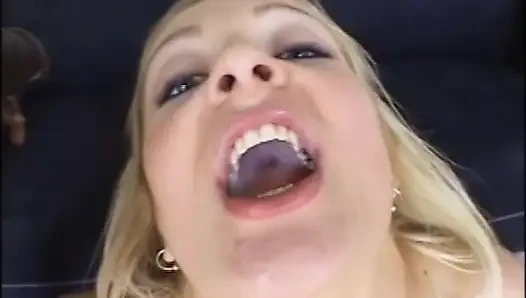 Blondes teenie wählte