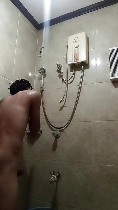 Twink Jameson's Hot Outdoor Wank & Soapy Shower Play