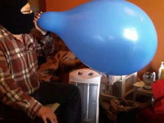Blow Jack Sperma knallt großen blauen Ballon - Retro - Balloonbanger