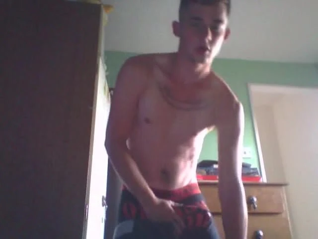 Fit English Chav Shows Me His Fat Cock on Webcam