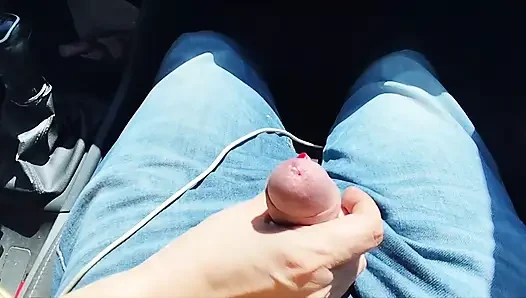 10 minutes of handjob in traffic, public handjob!