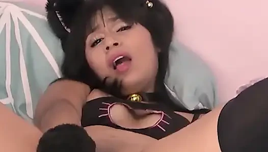 Cewek imut rambut cokelat lagi asik ngentot porno berbulu
