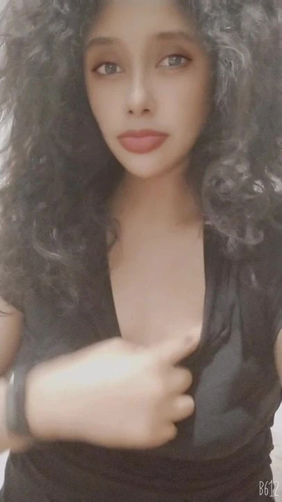 Tinder's girl got warmed up and see what happens