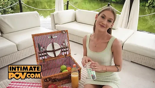 Tiffany Tatum, Black Angel ve Peach Lollypop fırtınalı bir öğleden sonrayı paylaşıyor