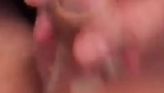 seksi bir sohbetten sonra kendimi tatmin ediyorum