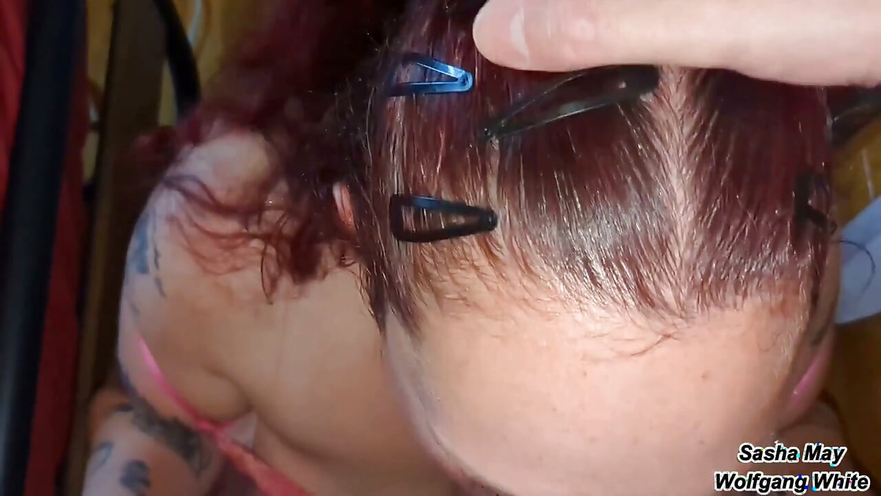 Sin palabras, solo garganta profunda - Halloween en primer plano la cara y facial con Sasha May