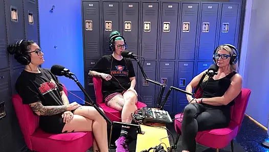 Luna Lovely and Nikki Zee Join Ariel On Locker Room Talk