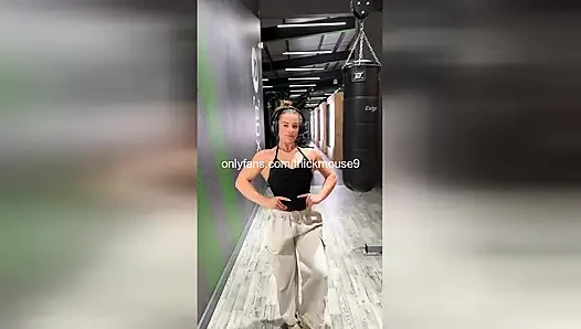 TikTok Live Ups: Teenager anal von riesigem schwanz zerstört - muschi leckt sperma!