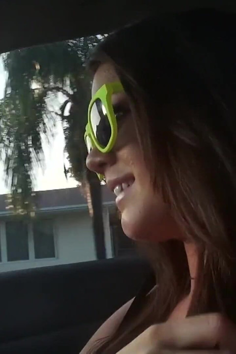 I Know That Girl - Dirty Raver Girl Wants to Suck