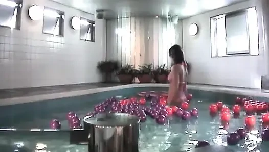 Sesi seks jepang di kolam renang