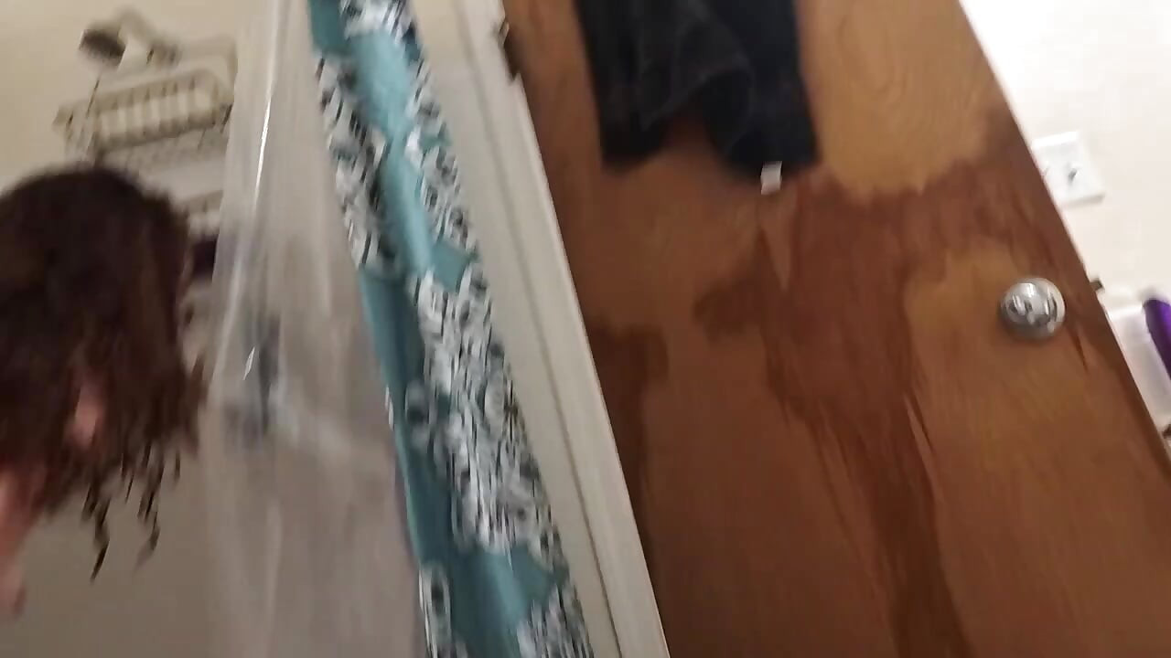 Horny wife needs shower sex while she has her period