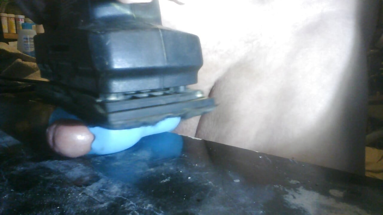 virbating sander
