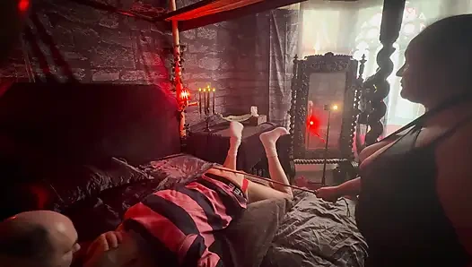 Bölüm 1:- Lanista Bear ve Domina Satana Tawseman'ı hızlarına sokuyor!
