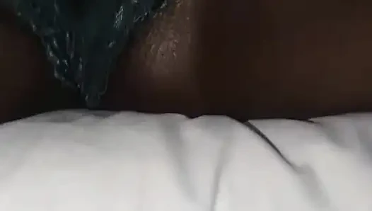 Tatlı kız mastürbasyon yapıyor