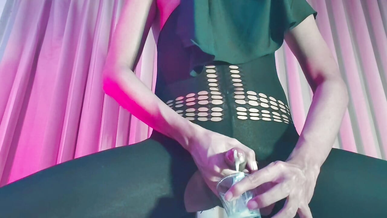 นักเรียนฮิญาบช่วยตัวเอง