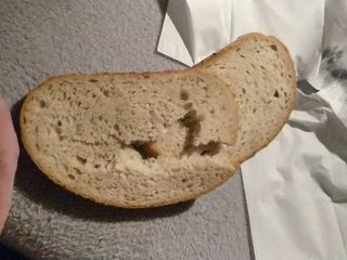 Mrdka na chlebu